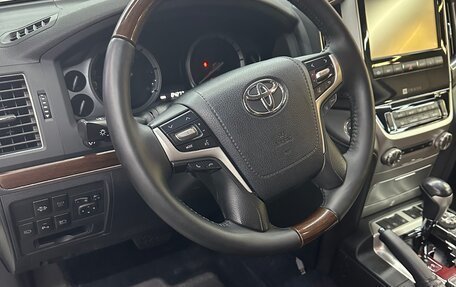 Toyota Land Cruiser 200, 2016 год, 6 700 000 рублей, 23 фотография