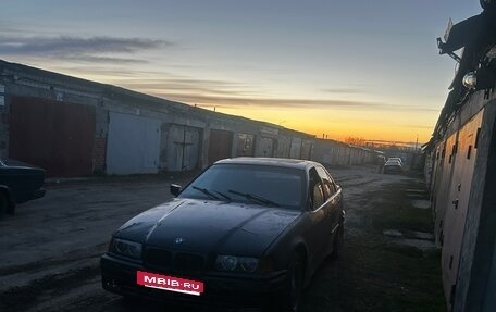 BMW 3 серия, 1991 год, 135 000 рублей, 3 фотография