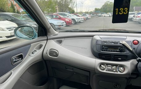 Nissan Tino, 1999 год, 299 999 рублей, 15 фотография