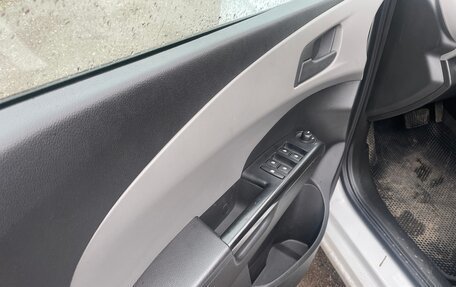 Chevrolet Aveo III, 2015 год, 859 000 рублей, 11 фотография