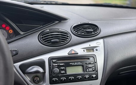 Ford Focus IV, 2001 год, 243 000 рублей, 7 фотография