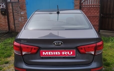 KIA Rio III рестайлинг, 2017 год, 1 000 000 рублей, 1 фотография