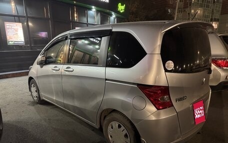 Honda Freed I, 2010 год, 980 000 рублей, 4 фотография