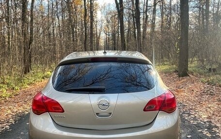 Opel Astra J, 2010 год, 620 000 рублей, 5 фотография