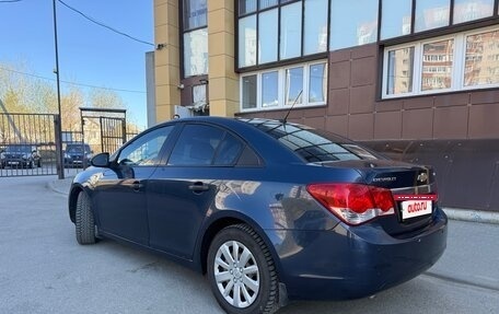 Chevrolet Cruze II, 2011 год, 690 000 рублей, 2 фотография
