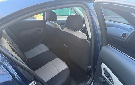 Chevrolet Cruze II, 2011 год, 690 000 рублей, 12 фотография
