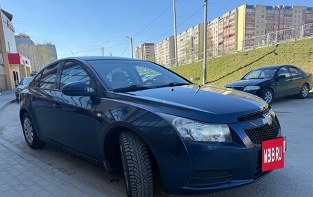 Chevrolet Cruze II, 2011 год, 690 000 рублей, 5 фотография