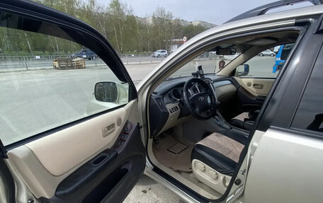 Toyota Highlander III, 2002 год, 950 000 рублей, 7 фотография