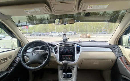 Toyota Highlander III, 2002 год, 950 000 рублей, 10 фотография