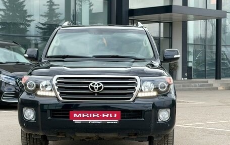 Toyota Land Cruiser 200, 2015 год, 3 399 000 рублей, 5 фотография