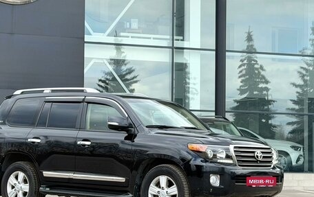 Toyota Land Cruiser 200, 2015 год, 3 399 000 рублей, 2 фотография