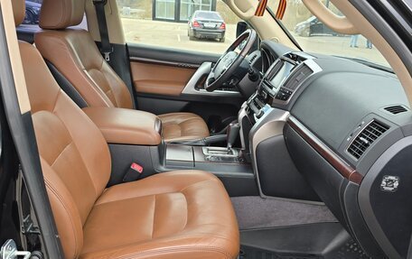 Toyota Land Cruiser 200, 2015 год, 3 399 000 рублей, 17 фотография
