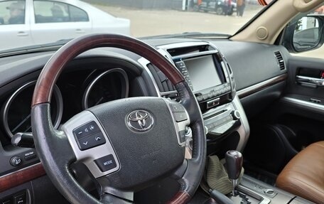 Toyota Land Cruiser 200, 2015 год, 3 399 000 рублей, 20 фотография