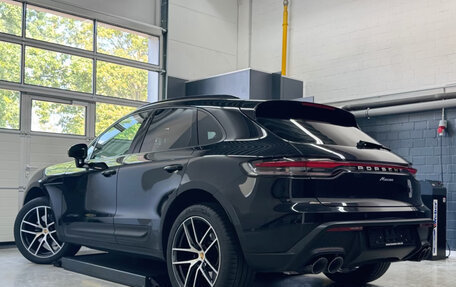 Porsche Macan I рестайлинг, 2022 год, 7 269 000 рублей, 2 фотография