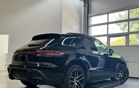 Porsche Macan I рестайлинг, 2022 год, 7 269 000 рублей, 3 фотография