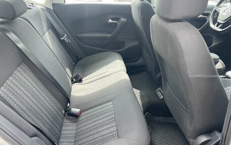 Volkswagen Polo VI (EU Market), 2015 год, 989 000 рублей, 11 фотография