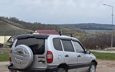 Chevrolet Niva I рестайлинг, 2004 год, 260 000 рублей, 6 фотография