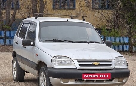 Chevrolet Niva I рестайлинг, 2004 год, 260 000 рублей, 3 фотография