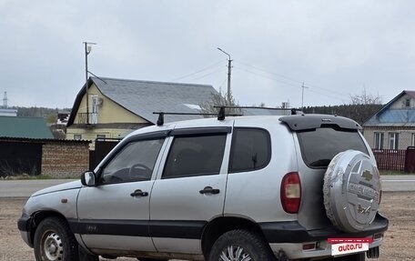 Chevrolet Niva I рестайлинг, 2004 год, 260 000 рублей, 8 фотография