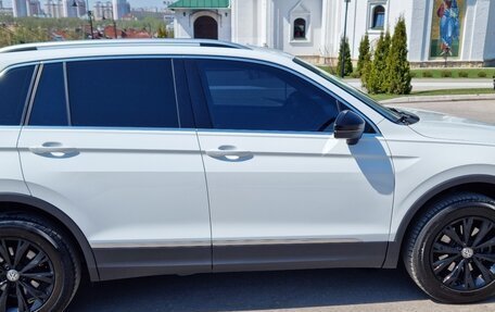 Volkswagen Tiguan II, 2018 год, 2 100 000 рублей, 6 фотография