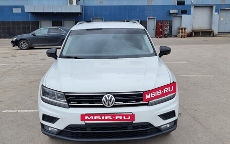 Volkswagen Tiguan II, 2018 год, 2 100 000 рублей, 24 фотография