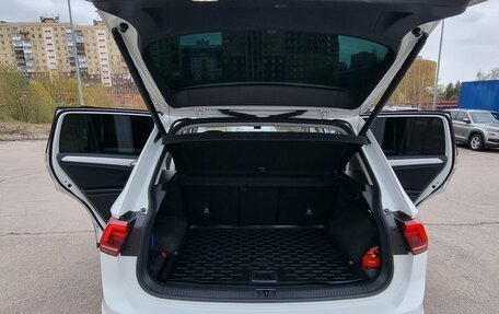 Volkswagen Tiguan II, 2018 год, 2 100 000 рублей, 29 фотография