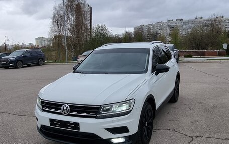 Volkswagen Tiguan II, 2018 год, 2 100 000 рублей, 36 фотография