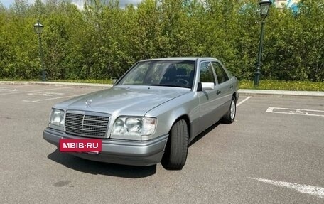 Mercedes-Benz E-Класс, 1994 год, 1 570 000 рублей, 2 фотография