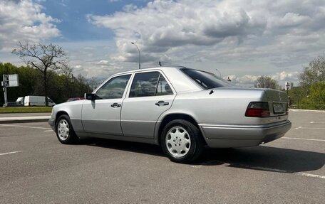 Mercedes-Benz E-Класс, 1994 год, 1 570 000 рублей, 8 фотография