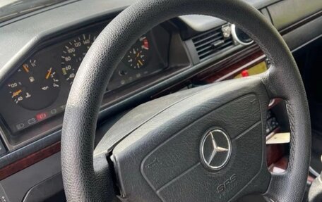 Mercedes-Benz E-Класс, 1994 год, 1 570 000 рублей, 12 фотография