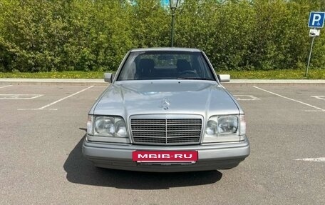 Mercedes-Benz E-Класс, 1994 год, 1 570 000 рублей, 4 фотография