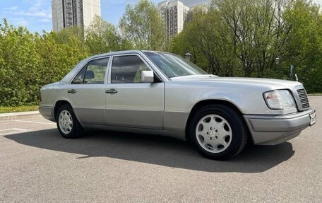 Mercedes-Benz E-Класс, 1994 год, 1 570 000 рублей, 6 фотография