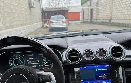 Ford Mustang VI рестайлинг, 2019 год, 2 450 000 рублей, 3 фотография