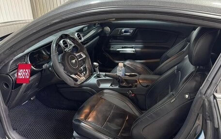 Ford Mustang VI рестайлинг, 2019 год, 2 450 000 рублей, 4 фотография