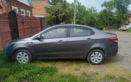 KIA Rio III рестайлинг, 2017 год, 1 000 000 рублей, 5 фотография