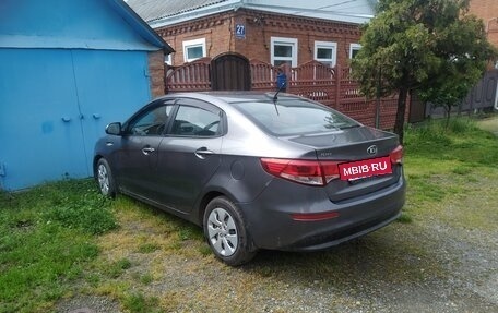 KIA Rio III рестайлинг, 2017 год, 1 000 000 рублей, 4 фотография