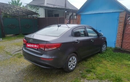 KIA Rio III рестайлинг, 2017 год, 1 000 000 рублей, 3 фотография