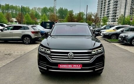 Volkswagen Touareg III, 2019 год, 4 500 000 рублей, 4 фотография