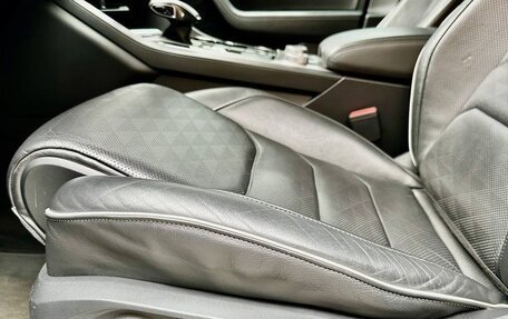Volkswagen Touareg III, 2019 год, 4 500 000 рублей, 14 фотография