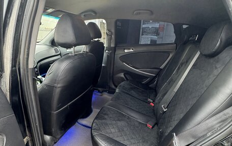 Hyundai Solaris II рестайлинг, 2015 год, 700 000 рублей, 15 фотография