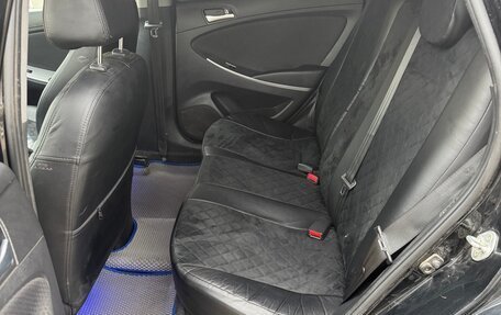 Hyundai Solaris II рестайлинг, 2015 год, 700 000 рублей, 13 фотография