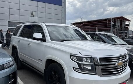 Chevrolet Tahoe IV, 2016 год, 2 550 000 рублей, 1 фотография