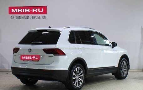 Volkswagen Tiguan II, 2019 год, 2 759 000 рублей, 2 фотография