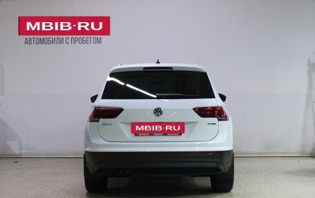 Volkswagen Tiguan II, 2019 год, 2 759 000 рублей, 6 фотография