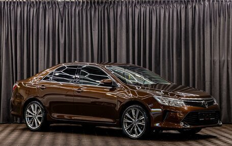 Toyota Camry, 2017 год, 2 095 000 рублей, 3 фотография