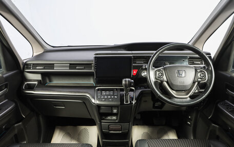 Honda Stepwgn IV, 2015 год, 1 899 000 рублей, 8 фотография