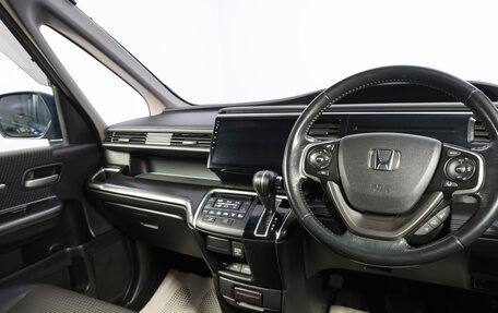 Honda Stepwgn IV, 2015 год, 1 899 000 рублей, 7 фотография