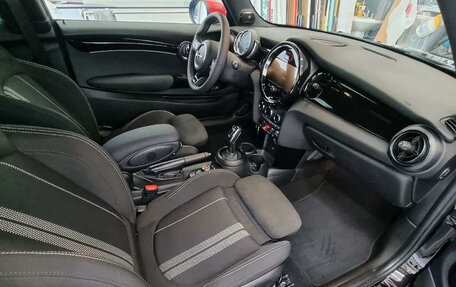 MINI Hatch, 2021 год, 4 200 000 рублей, 2 фотография