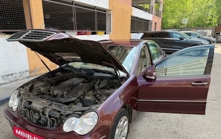 Mercedes-Benz C-Класс, 2006 год, 870 000 рублей, 9 фотография