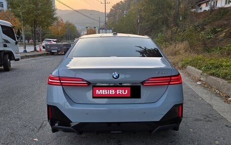 BMW 5 серия, 2024 год, 6 180 000 рублей, 4 фотография